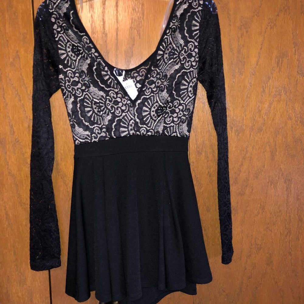 Windsor Black Lace V-Neck Skater Dress